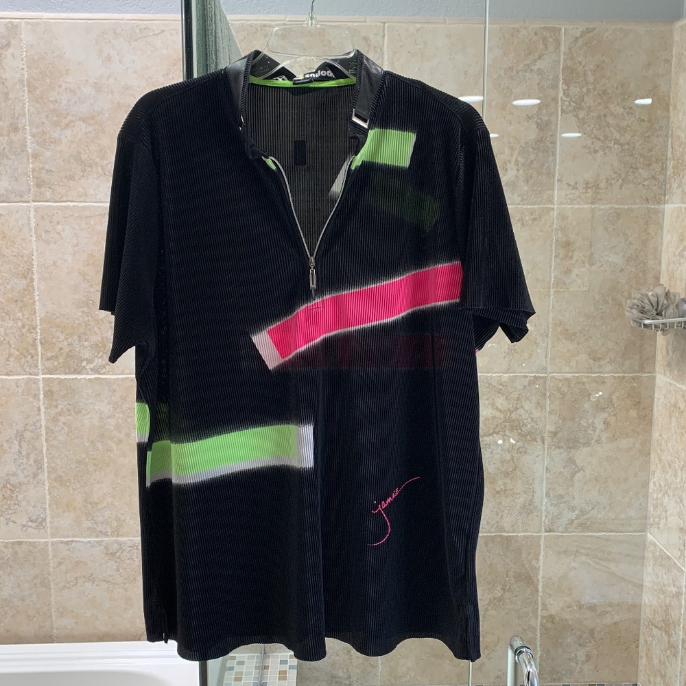 Jamie Sadock Size XXL black, pink and green, color block top never worn like new